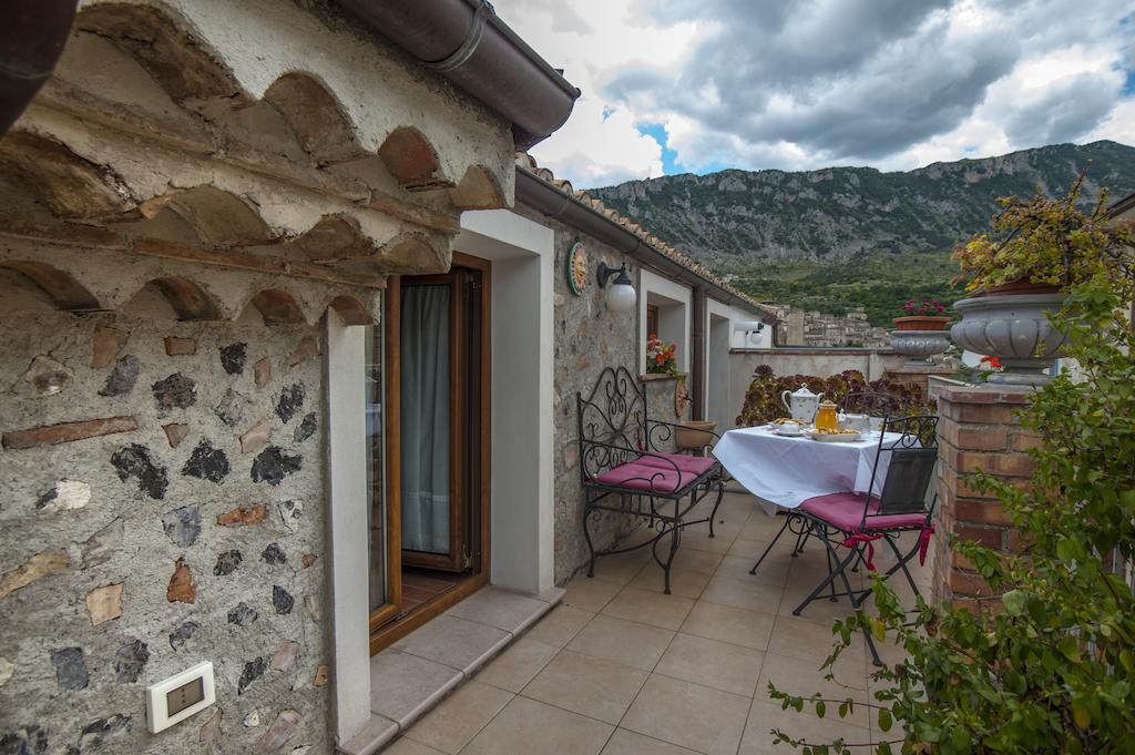 B&B La Ginestra Civita Bilik gambar