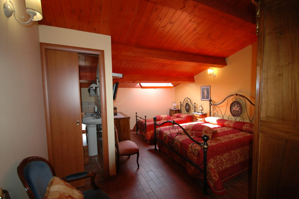 B&B La Ginestra Civita Bilik gambar