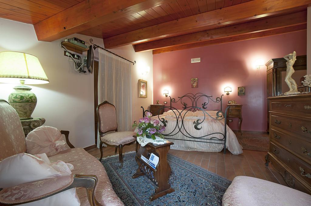 B&B La Ginestra Civita Bilik gambar