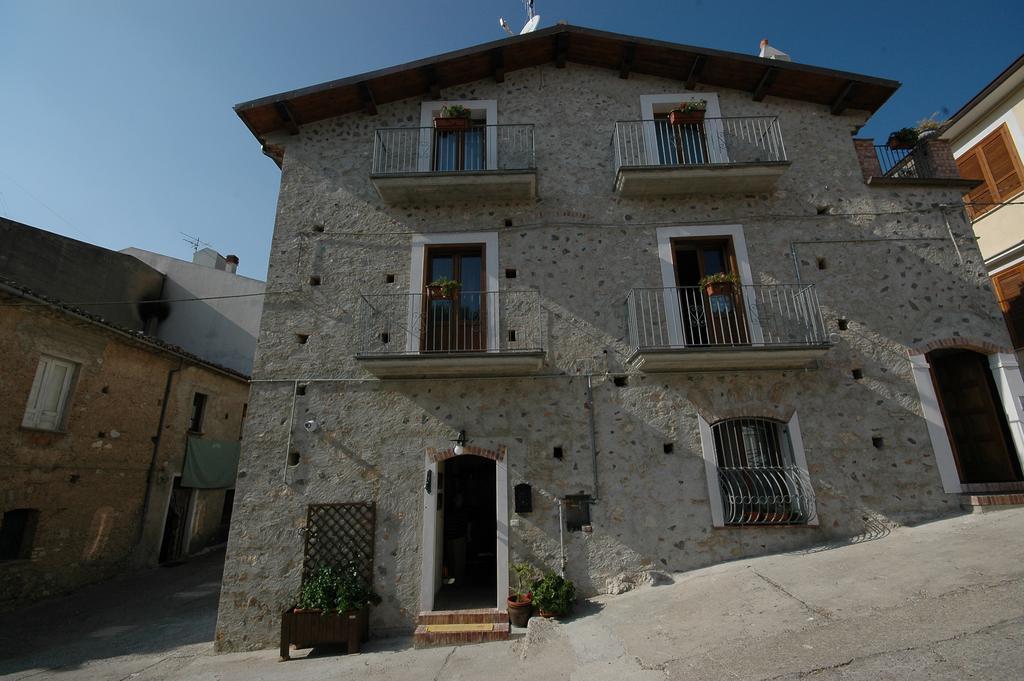 B&B La Ginestra Civita Luaran gambar